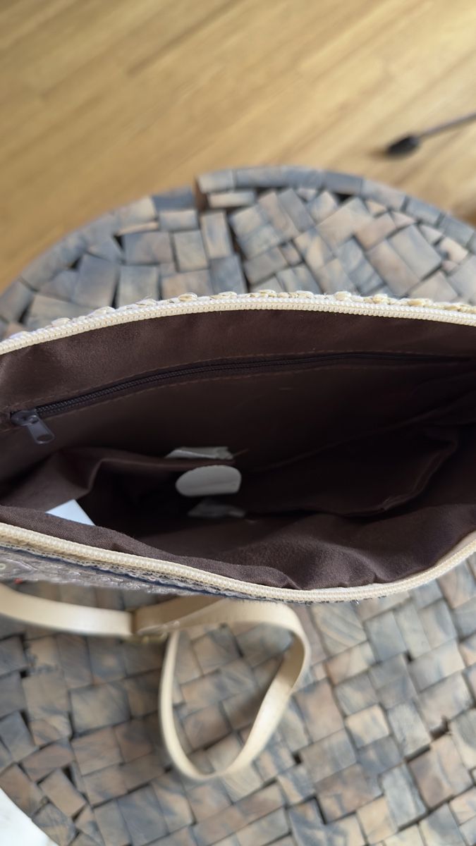 Borse da donna: Handgefertigte Damentasche (Spanien) – Nuovo e nell'imballaggio originale da Adliswil venduto da RicPro 8