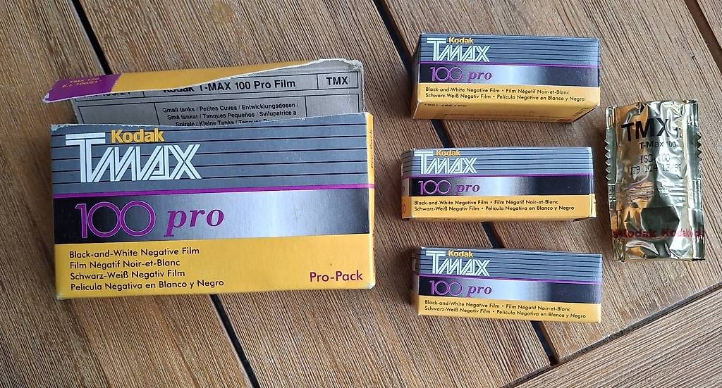 Kodak Filme: Kodak TMAX 100 Pro 5x120 expired 1996 – Neu (gemäss Beschreibung) aus Rüti ZH von Liliane_market