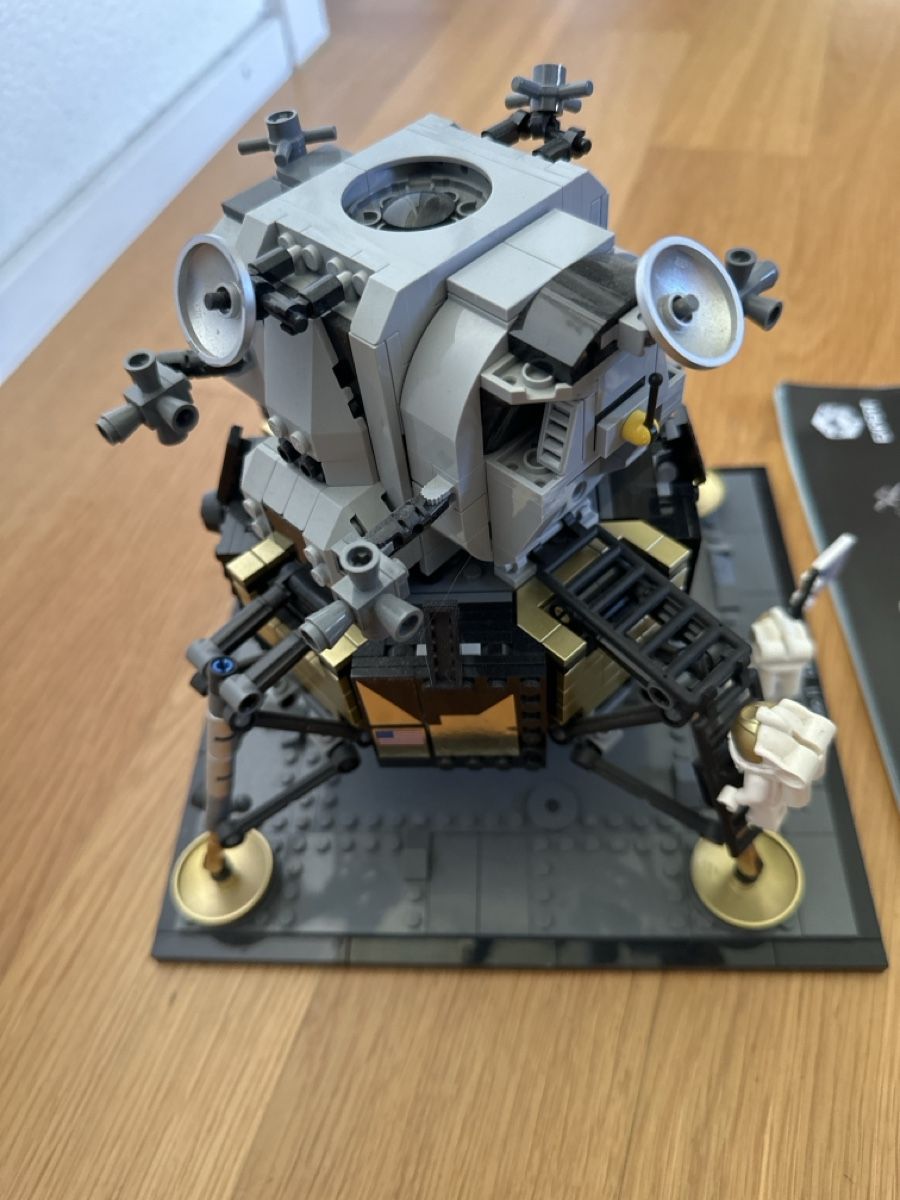 Lego Kit di costruzioni: LEGO Creator Mondlandefähre 10266 – Usato da Zuerich venduto da Elduende 2