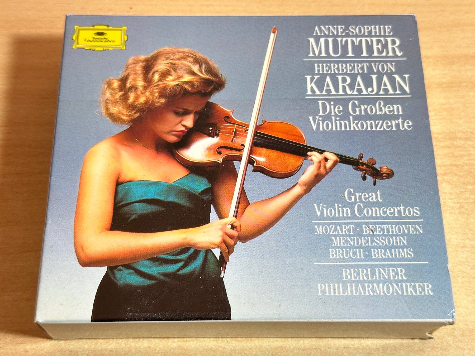 CD: Mozart Beethoven Mendelssohn Brahms Mutter Violinkonzerte – Usato da Rikon im Tösstal venduto da Alpenmutz