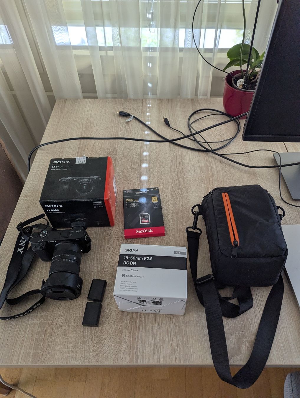 Sony Appareil photo: Sony A6400 kit + Sigma 18-60mm 2.8 + accessories – Neuf (Voir description) à Zürich par ioa_bsc6 1