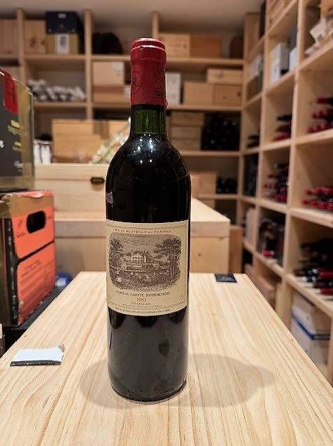 Vino: Chateau Lafite Rothschild 1981 – Usato da Porza venduto da Marti24 4