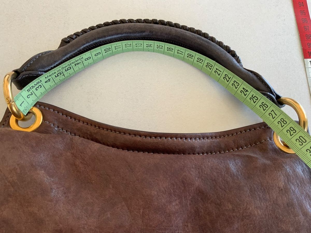 Miu Miu Sacs femmes: MIU MIU Tasche – D'occasion à Zürich par liviam1 7