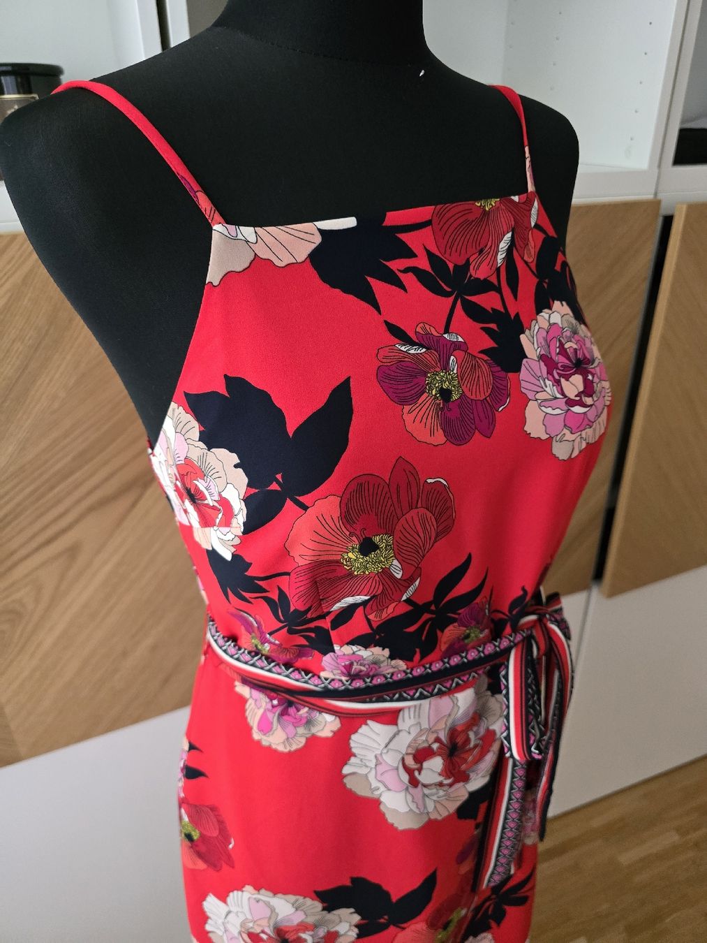 Vestiti: Rotes Kleid mit Blumenmuster UK Gr. 12 – Usato da Zürich venduto da ale_bg2x 5
