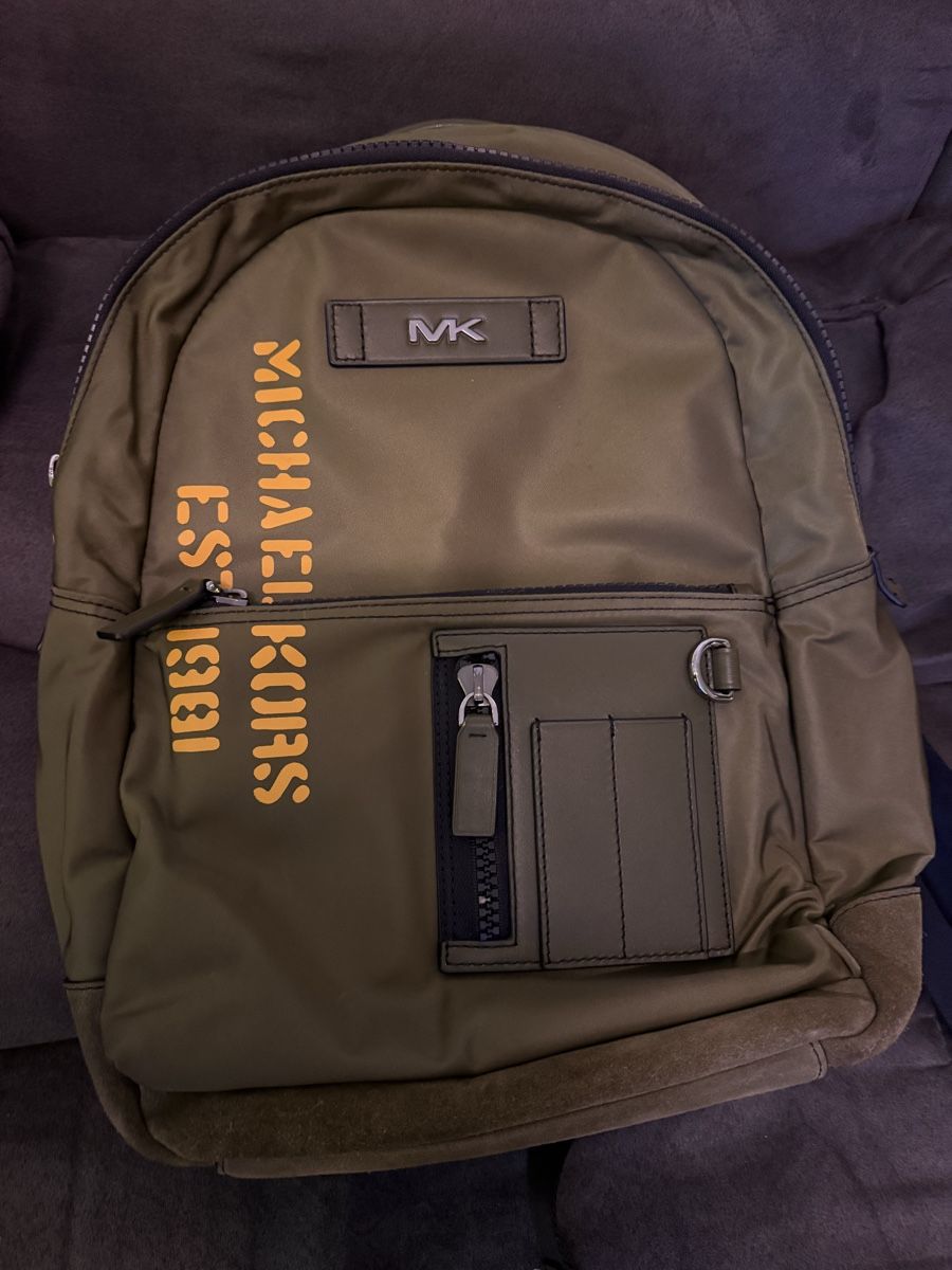 Michael Kors Zaini: Michael Kors greyson nylon backpack – Usato da Basel venduto da fma_65qm