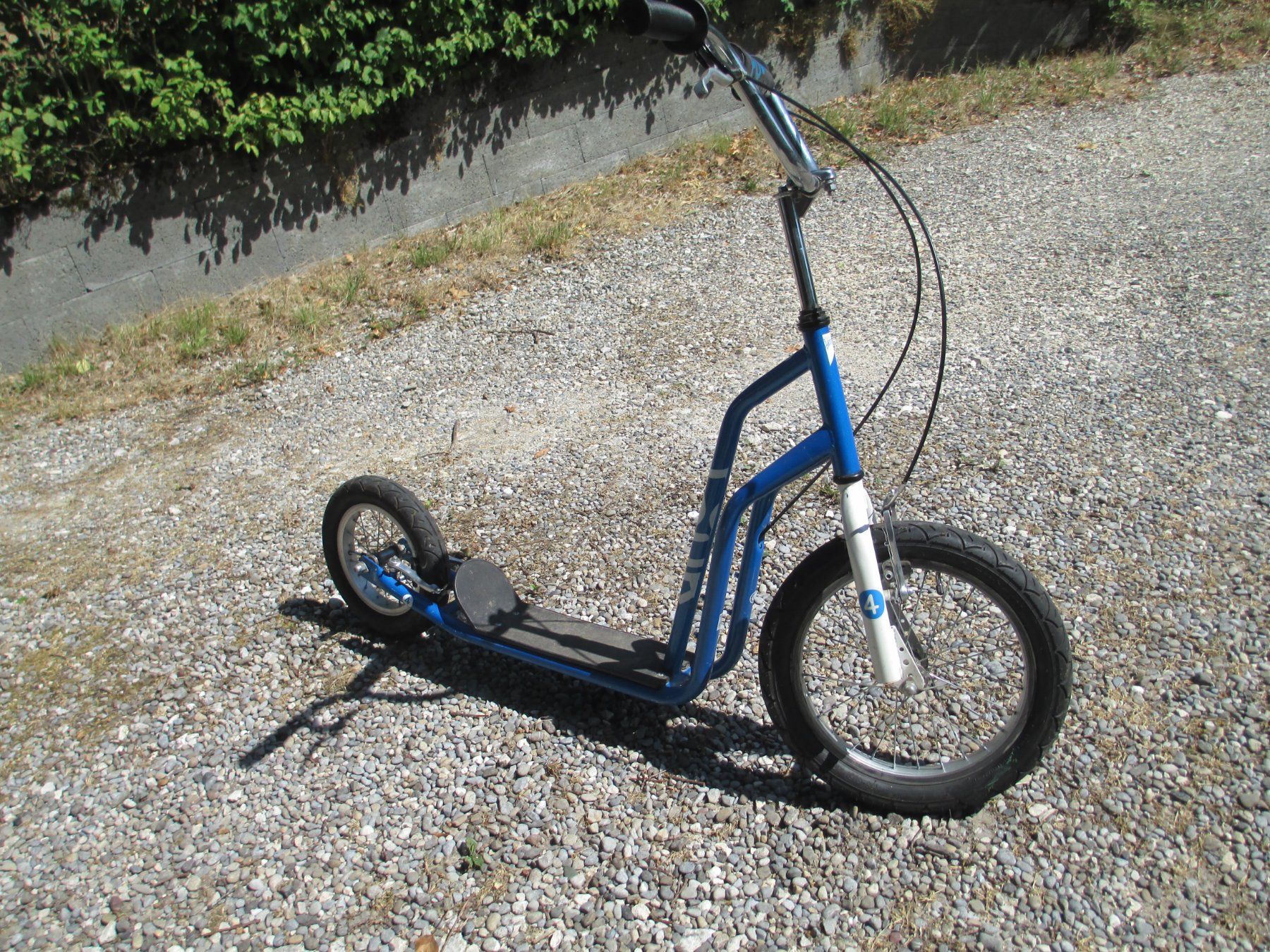 Kickboard: Trottinett Erwachsene – Usato da La Heutte venduto da franco029