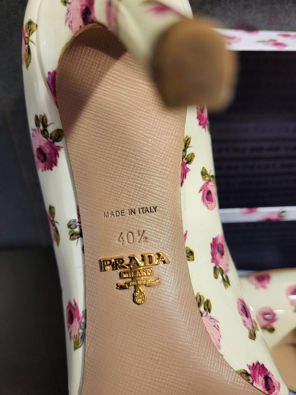 Scarpe da donna: PRADA Pumps mit Rosenmuster Originalverpackung – Nuovo (secondo la descrizione) da Locarno venduto da ernsthofmann 4
