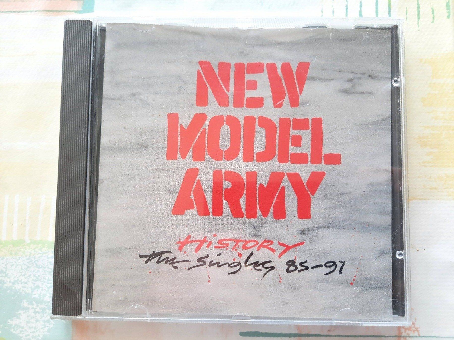 CD: CD New Model Army - History The singles 85 -91 – Usato da Pully venduto da bro_n52j