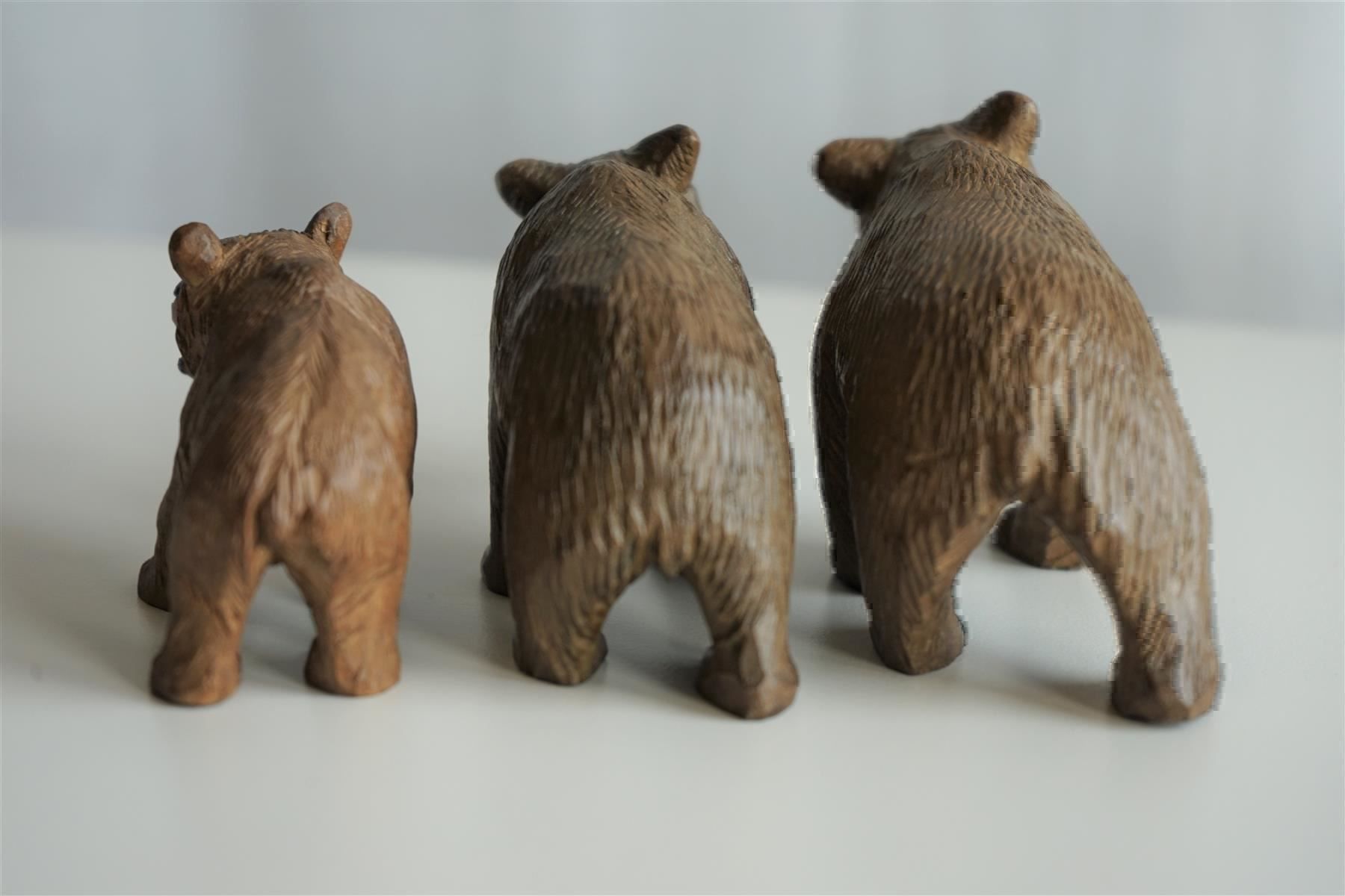 Figurines: 3 Bären, geschnitzt – D'occasion à Brienz BE par P.Edelweiss 2