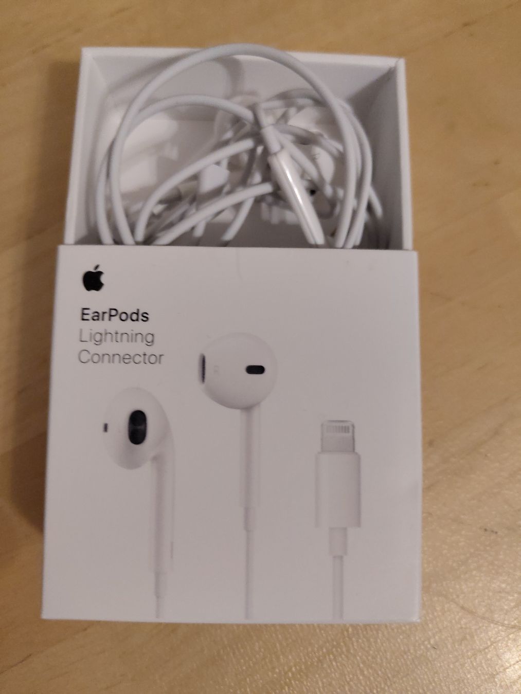 Apple Cuffie: Apple EarPods mit Lightning Anschluss – Usato da St.Gallen venduto da Enka_Var 2