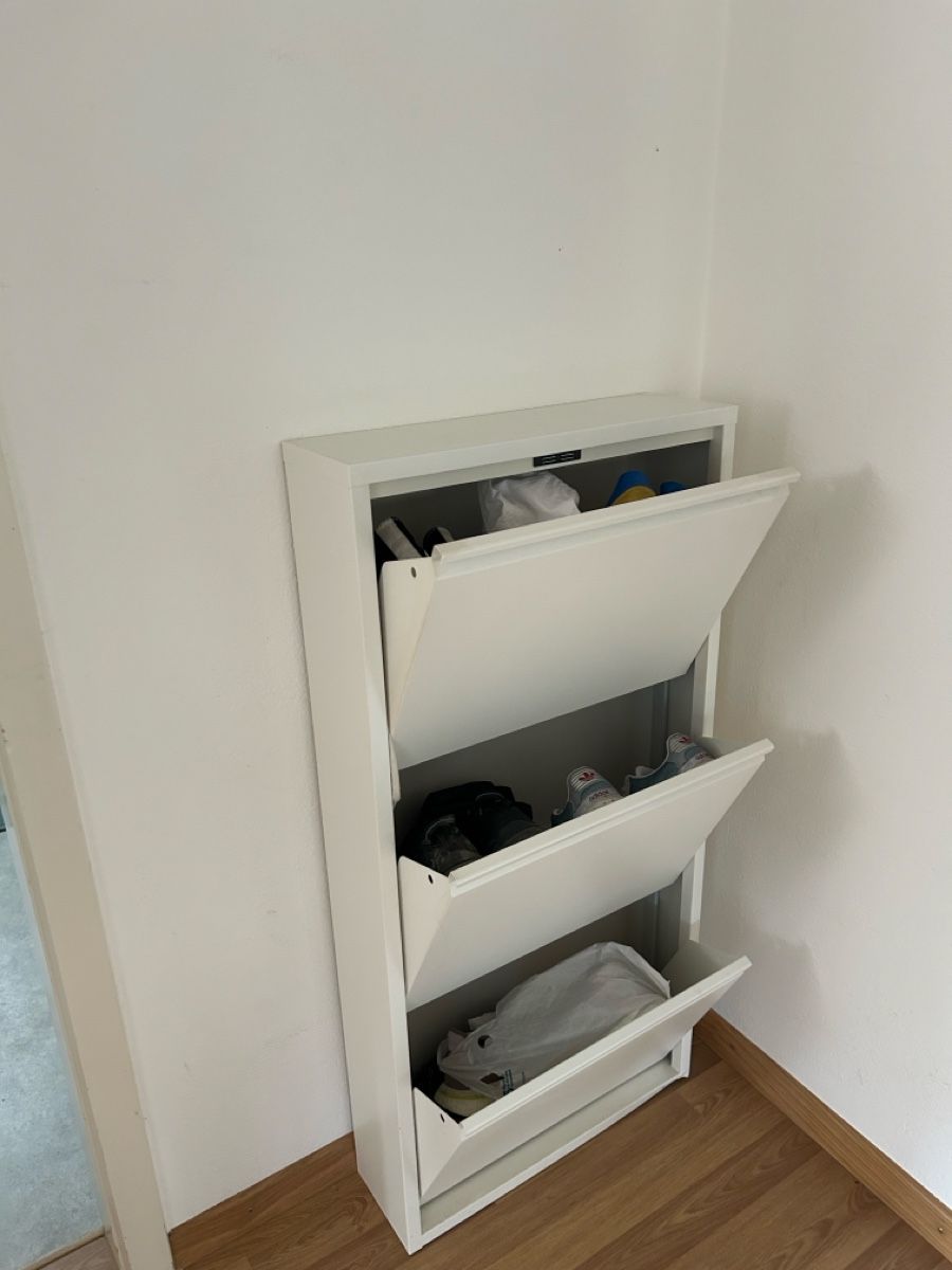 Armadi: Schuhschrank weiss 3 Fächer Gebraucht – Usato da Winterthur venduto da zoenina5 1