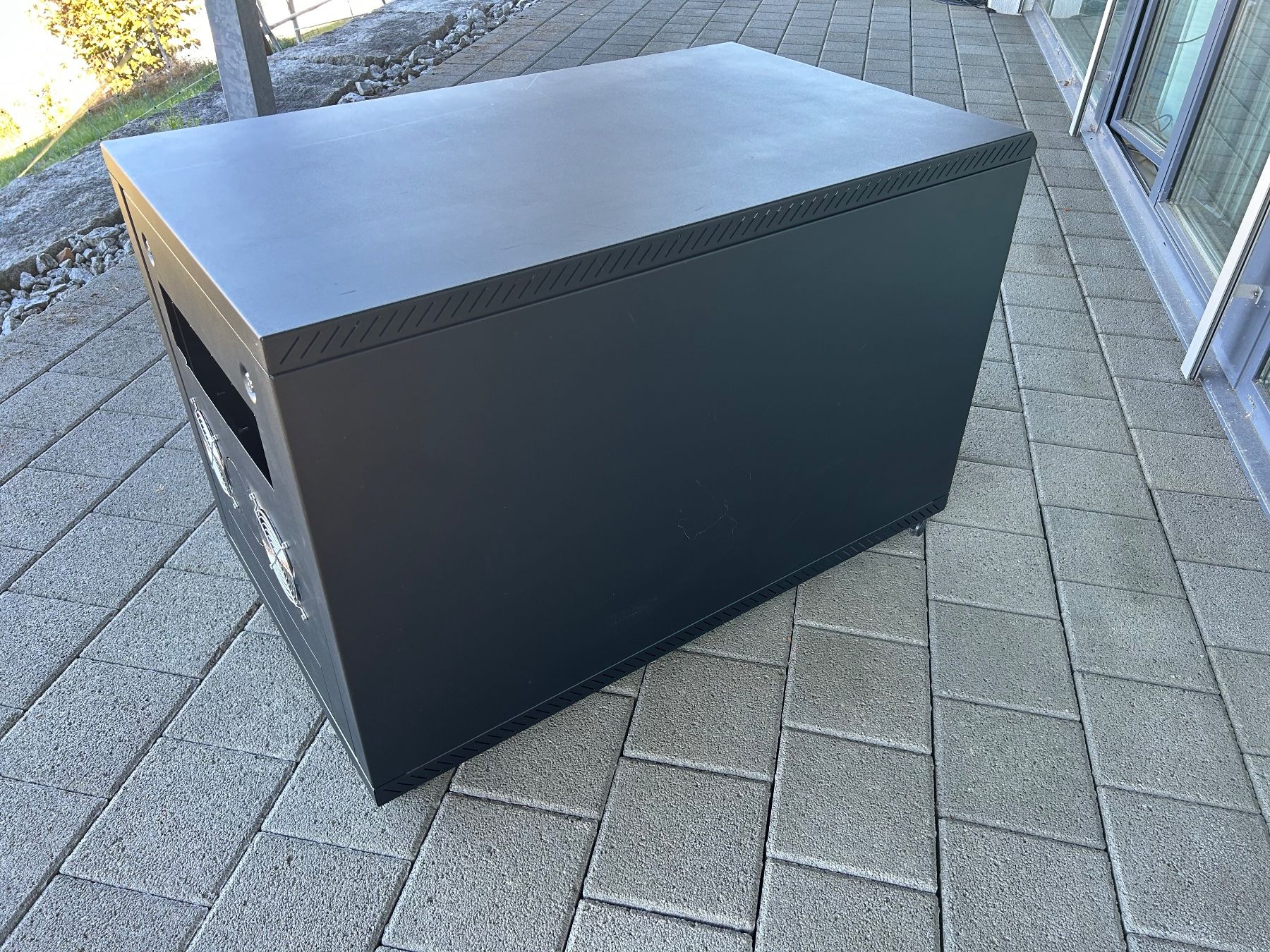 Racks & Cavalletti: Serverrack 19“ Triton schwarz – Usato da Lenzburg venduto da Thesphinx 2