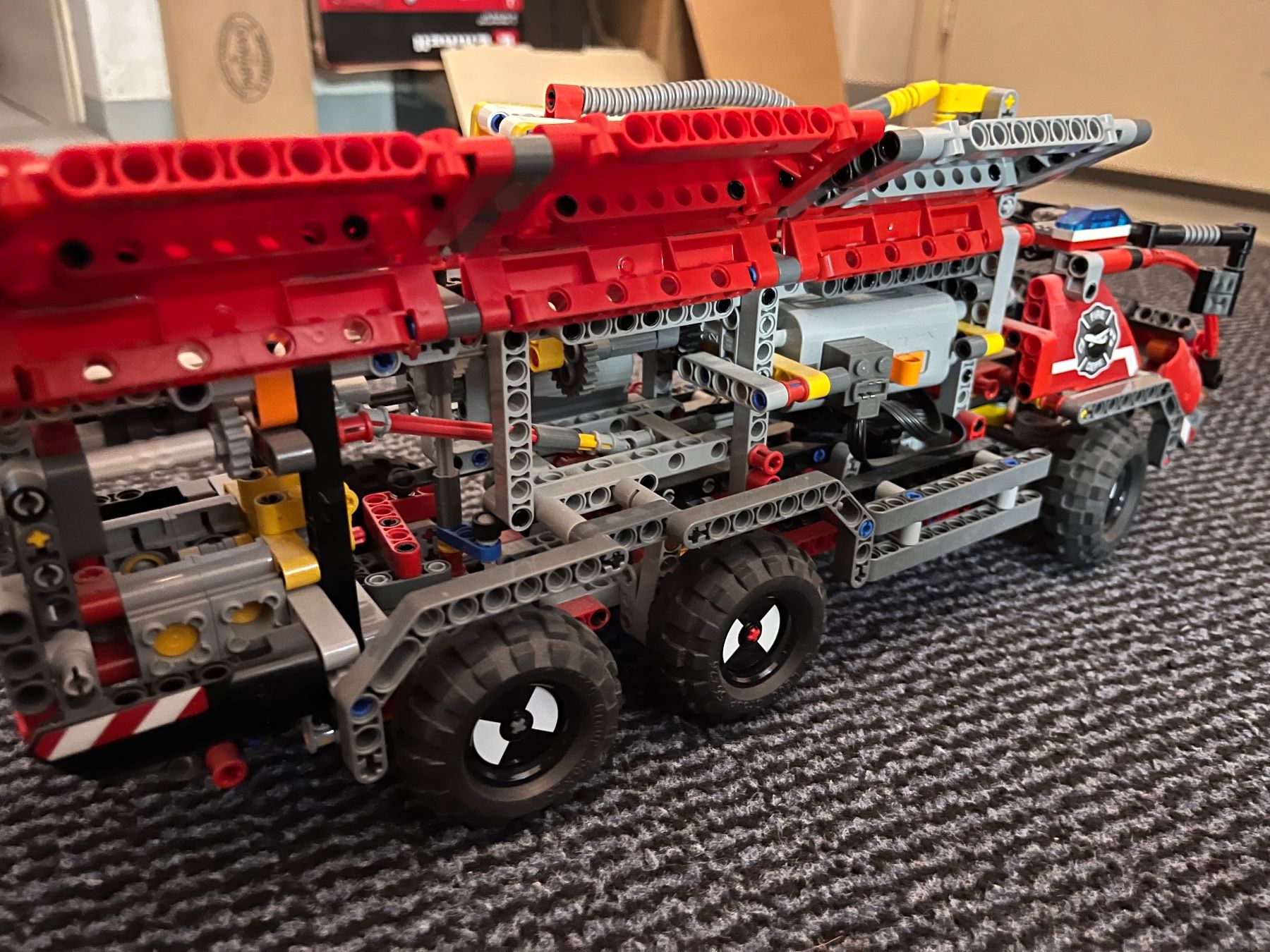 Lego Kit di costruzioni: Lego Technic 42068 – Usato da Roggwil BE venduto da KarotteV 2