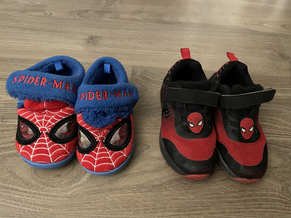 Scarpe da uomo: Spiderman - Chaussons et Baskets - Pointure 24/25 – Usato da Sierre venduto da Ruyfigas