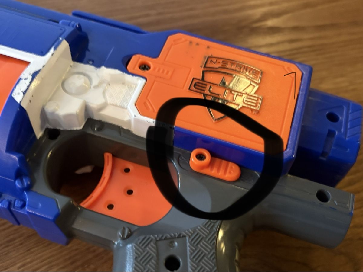 Nerf Spielzeuge: Nerf Gun Elektrisch  – Gebraucht aus Luzern von Juri-Luzern 1