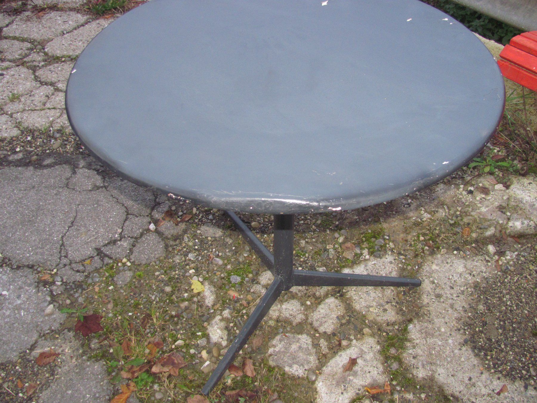 Bigla Tische: STELLA ? Gartentisch Klapptisch Ø 80cm, OK – Gebraucht aus Malters von Monark 3