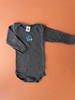 Petit Bateau Langarm-Body Gr. 6M/67cm dunkelgrau
