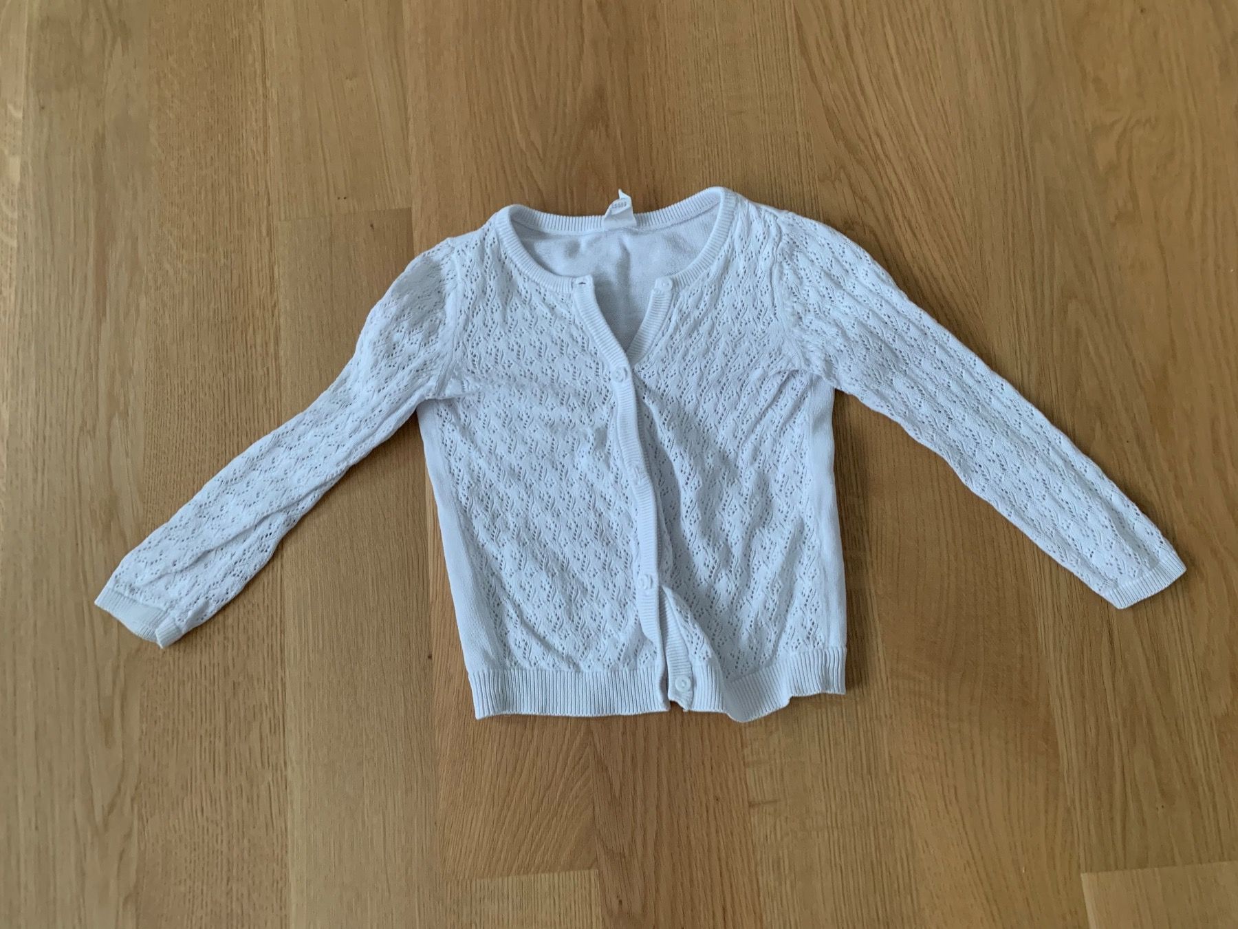 H&M Pullover & Sweatshirts: Strickjacke Gr. 92 H&M – Gebraucht aus Dinhard von PS83