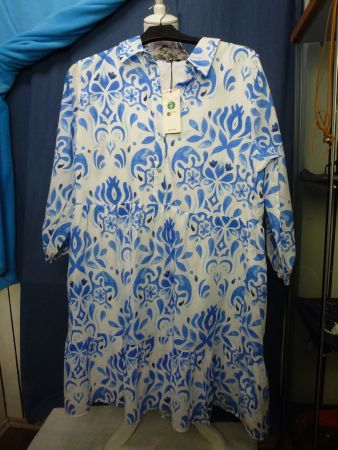 BLUSENKLEID HELLBLAU WEISS NEU ETIKETT GR 44 BRUSTW 56,5 CM