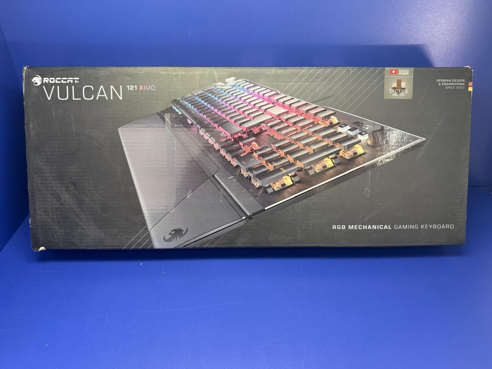 Roccat Vulcan 121 AIMO | Test d'un clavier mécanique design
