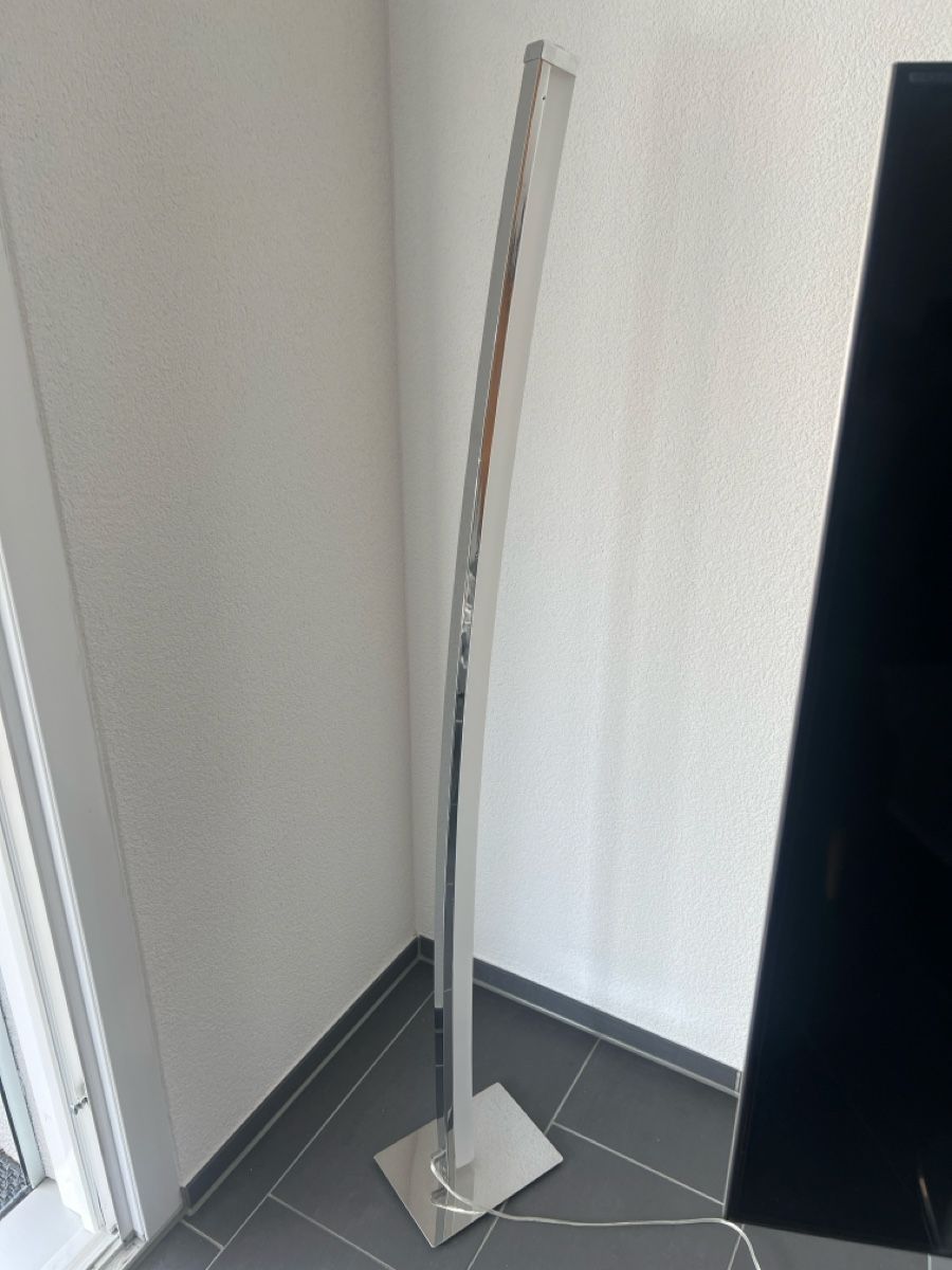 Lampade: Stehlampe dimmbar – Usato da Oberuzwil venduto da Joe_Lee