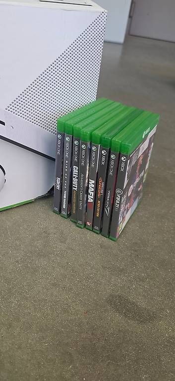 Consoles: X-Box one S – D'occasion à Arbon par Secretpacks-SchLau 1