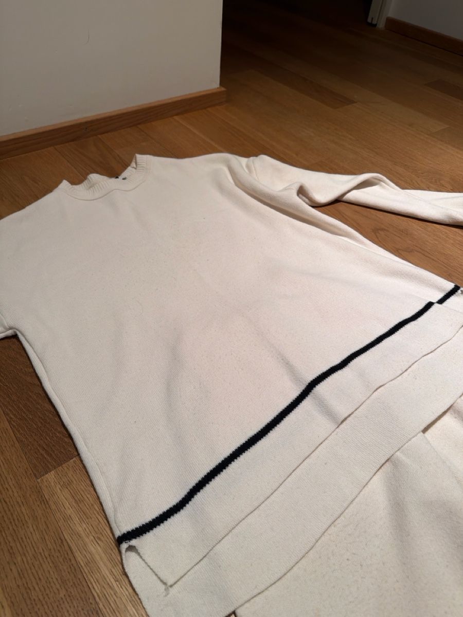 Kleiderpakete: Modern Two-Piece Winter Knit Set White – Gebraucht aus Hausen AG von nik_9sg2 1
