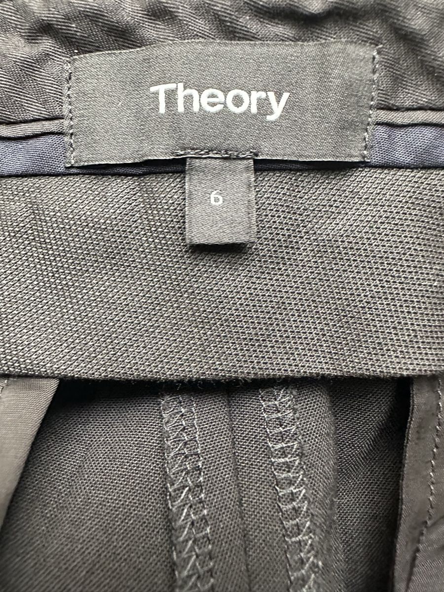 Theory Hosen: THEORY - black wool straight trousers- – Gebraucht aus Langnau am Albis von bar_ml6k 2