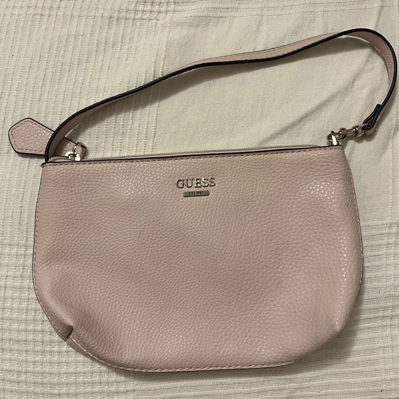 Guess Taschen für Damen: Guess Tasche – Gebraucht aus Zürich von cho_2k5t