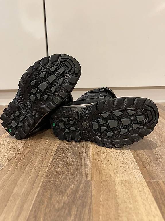 Herrenschuhe: Winterstiefel Timberland CHILLBERG 2-Strap GTX black – Gebraucht aus Therwil von Bridges 2