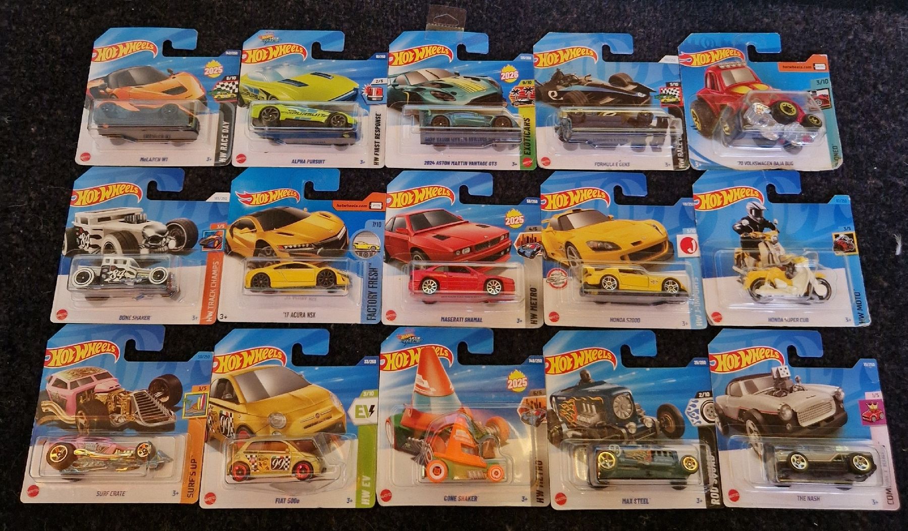 Hot Wheels Modellini d'auto: Hotwheels Set 15 Stück – Nuovo e nell'imballaggio originale da Arni AG venduto da Lea_Sahli