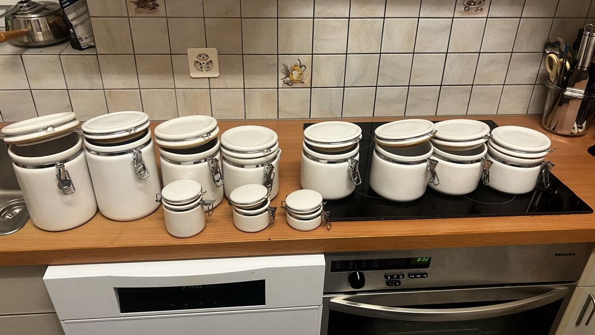 Sonstiges Fahrzeugzubehör: OGGI 9 Stück Keramik  – Gebraucht aus Trasadingen von Kaffee.mann 3