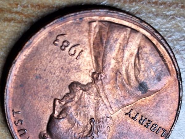 Tutti le monete: USA - 1 Cent 1983 - Abart, dezentriert! – Usato da Münchenstein venduto da purbach1 2