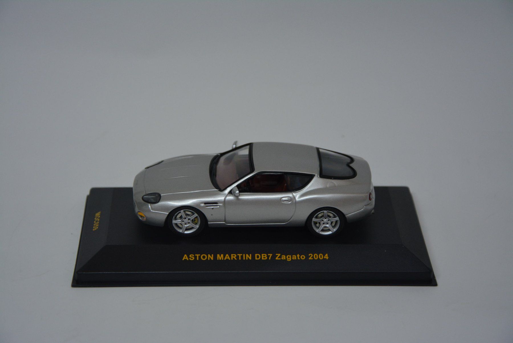 Aston Martin Modellini d'auto: Aston Martin DB7 Zagato 2004 , iXO , 1:43 – Nuovo e nell'imballaggio originale da Goldach venduto da Feivel9 1
