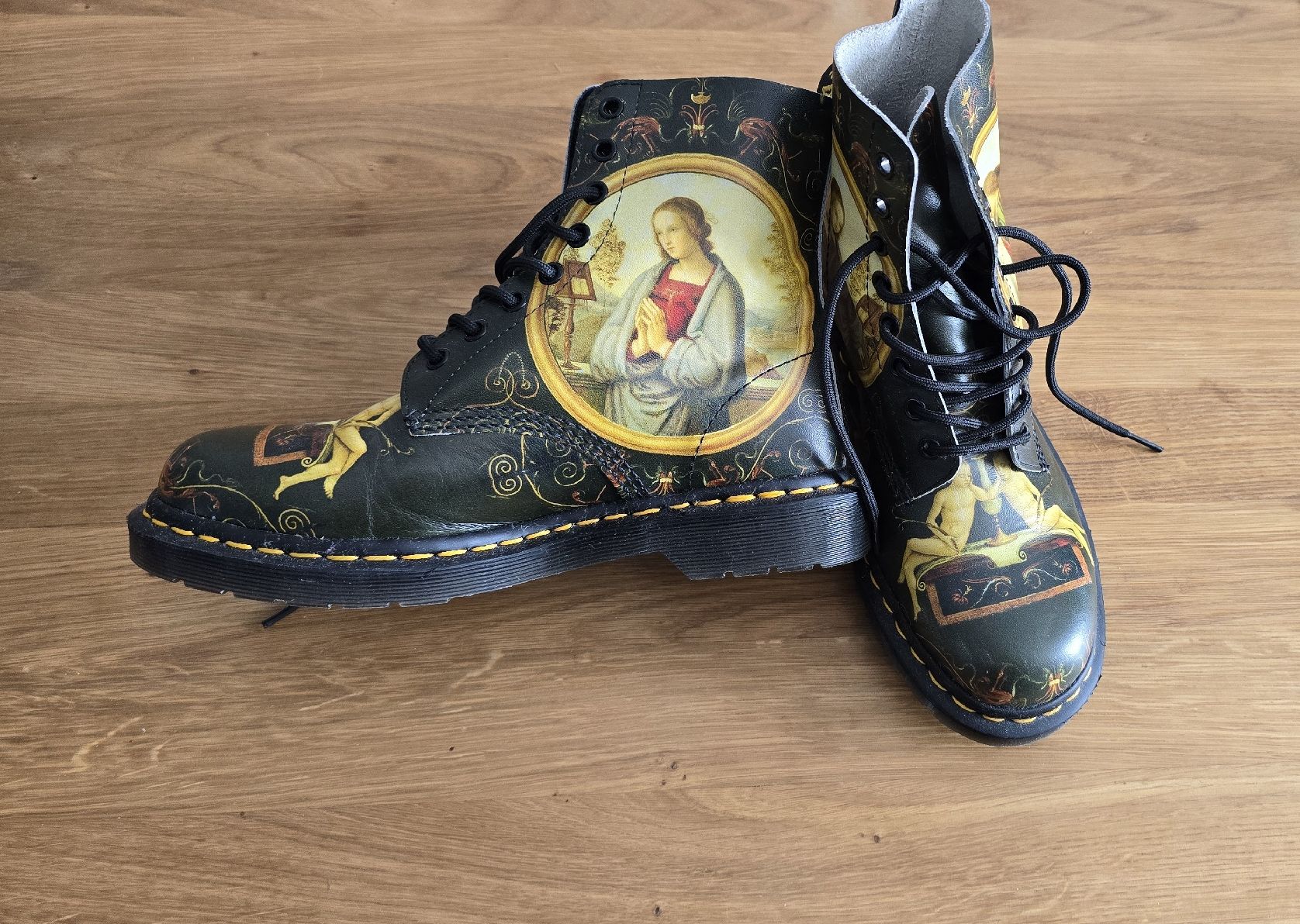 Dr. Martens Scarpe da uomo: Dr. Martens 1460 Pascal 8 coll. Les Musées – Nuovo (secondo la descrizione) da Villars-Burquin venduto da Dnanouche 1
