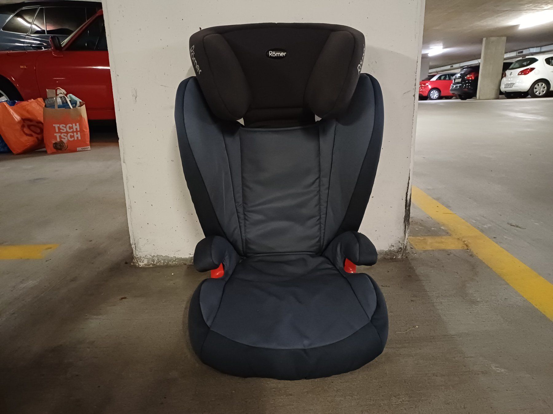 Britax Römer Seggiolini per auto: Kindersitz Römer – Usato da Dietlikon venduto da Larsattacks