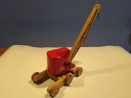 Spielzeugkran / Kranwagen Holz Antik