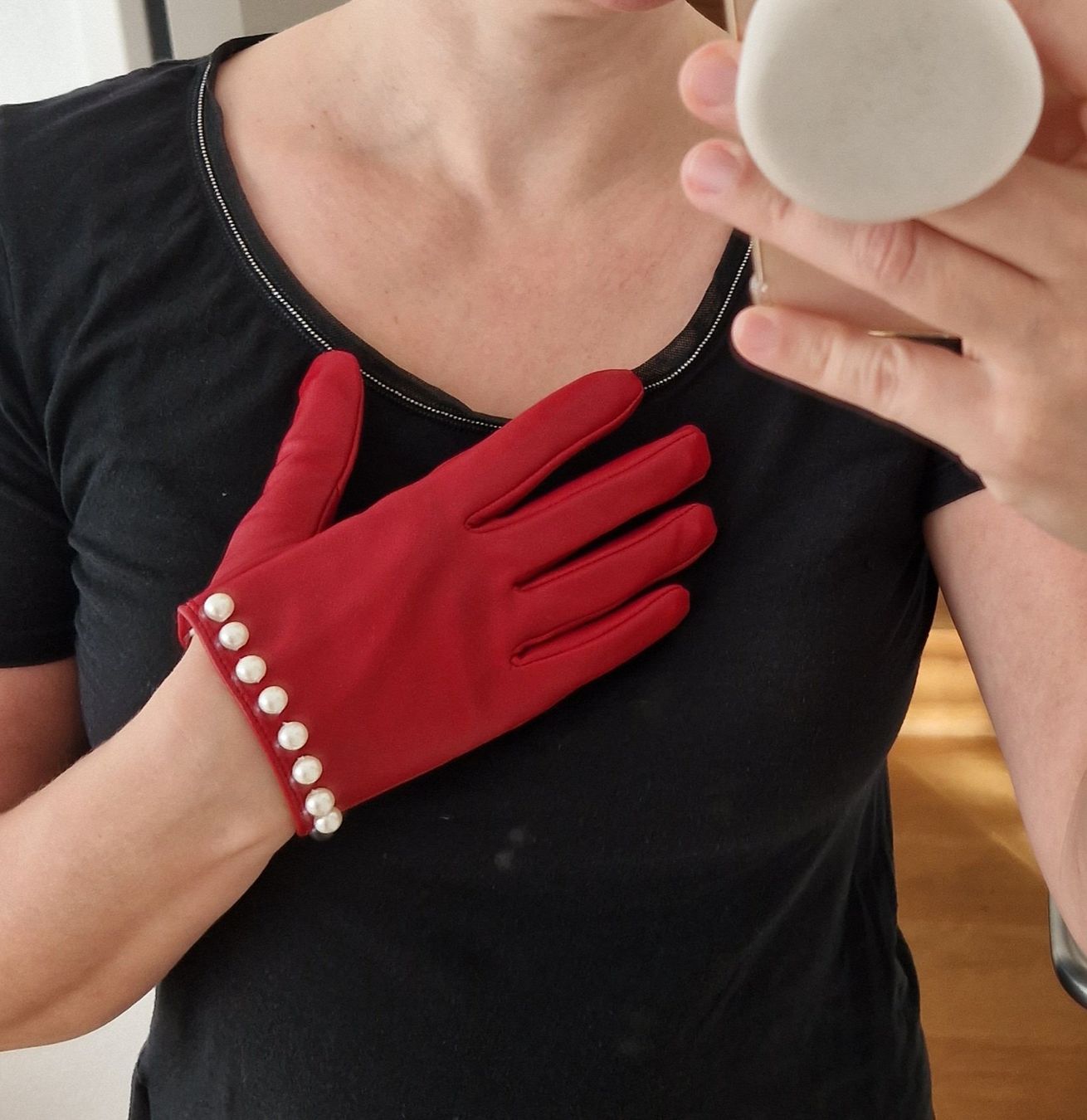 Mango Guanti & manicotti: Mango Handschuhe Rot Perlen Kurz – Nuovo e nell'imballaggio originale da Erlinsbach SO venduto da ULIKH