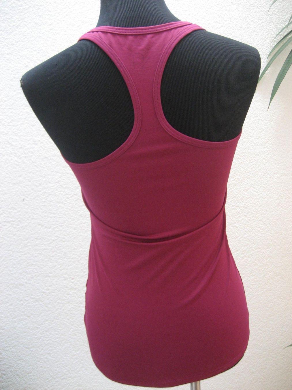 Top: Top sport Powerzone taille XS – Nuovo (secondo la descrizione) da Delémont venduto da marryb 1