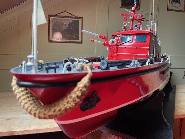 Robbe Modellismo RC: RC Modellschiff Löschkreuzer – Usato da Kehrsatz venduto da techpunk 9