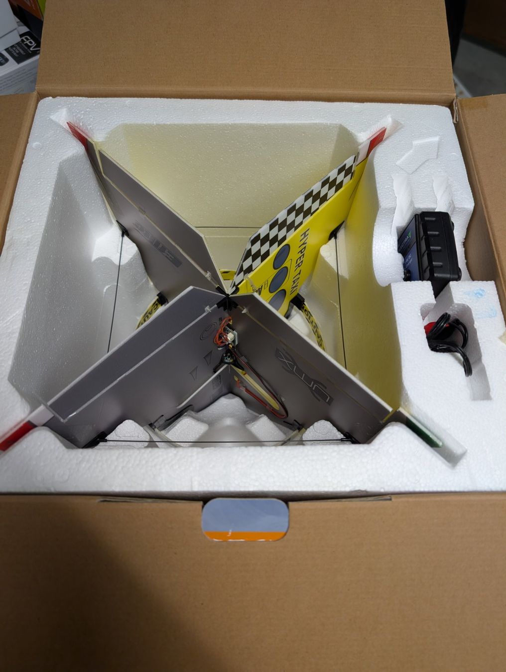 Kit di modellismo & Modellini statici: UMX Hyper Taxi – Usato da Meierskappel venduto da Bright2 3