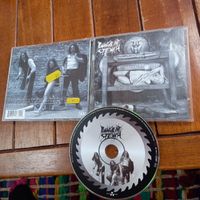 pungent stench- ampeauty