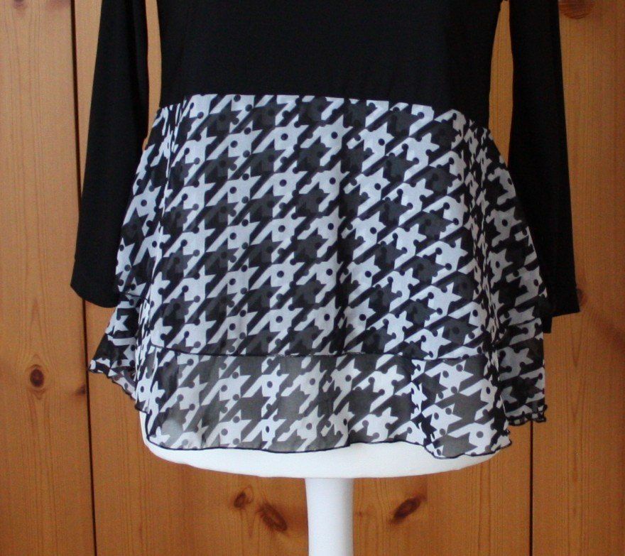Camicette: Bluse Langarm OVS schwarz - weiss Gr. L – Usato da Flüelen venduto da Diversicum-Curvy 2