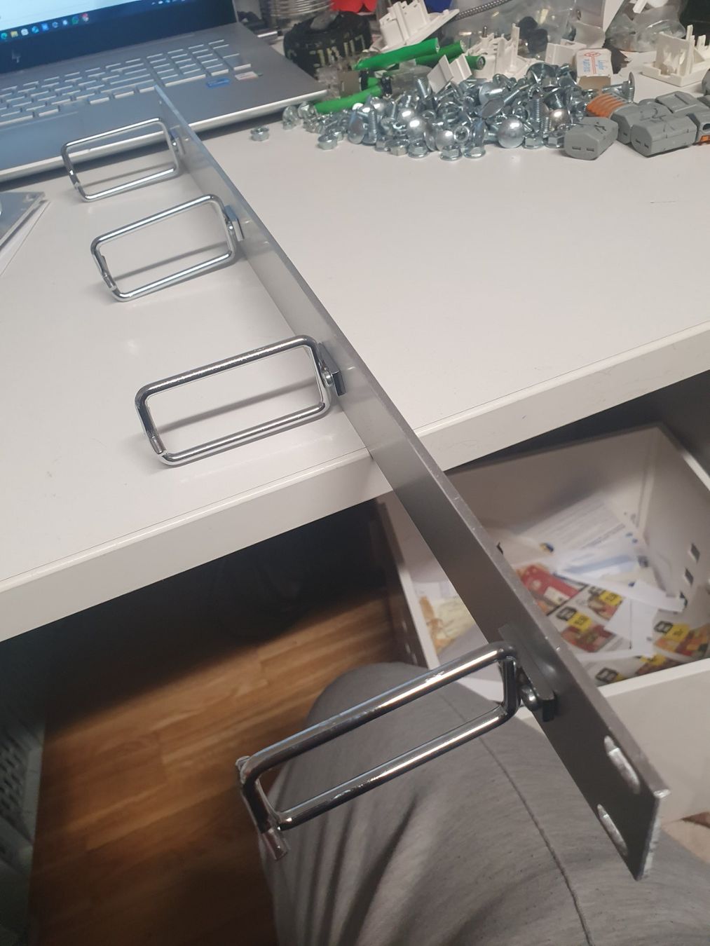 Racks & Ständer: Kabelführung 19" Rangierpanel Kabelführungspanel 70mm Menge? – Gebraucht aus Zürich von Alibaba1234 1