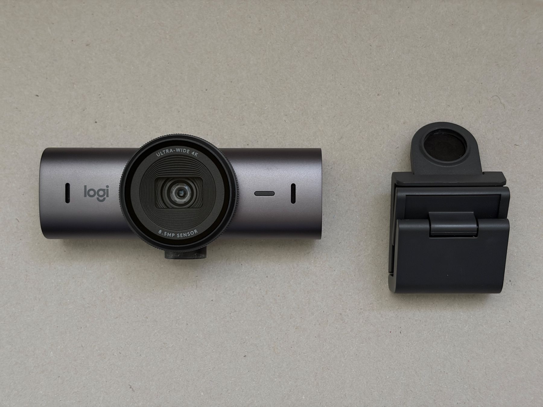 Logitech Webcam: Logitech MX Brio 4K Webcam – Graphite – Nuovo (secondo la descrizione) da Bülach venduto da travellinglight 1