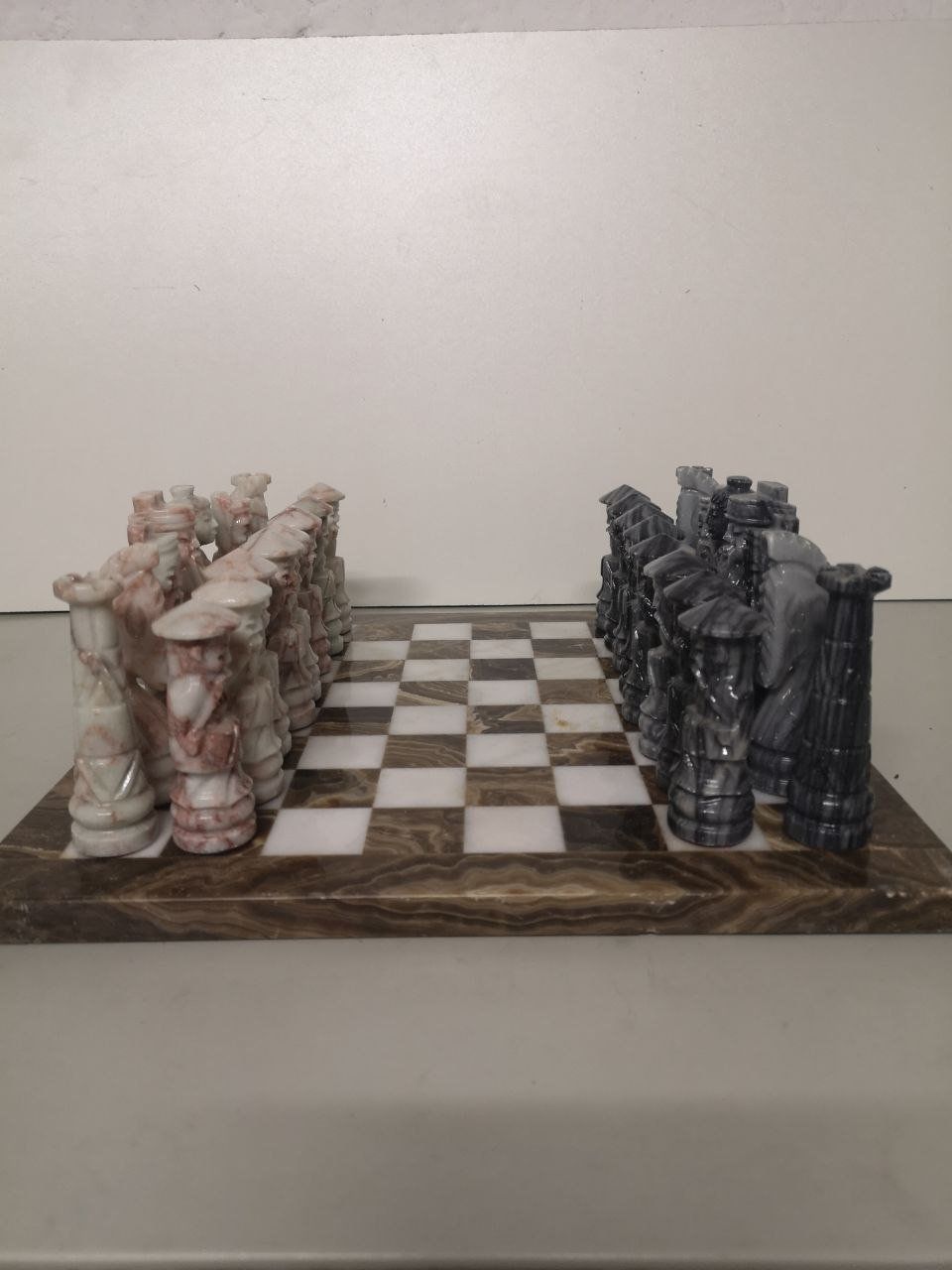 Spiele: Schachmarmor mit chinesischem Motiv. – Gebraucht aus Bern von Yunkom 1