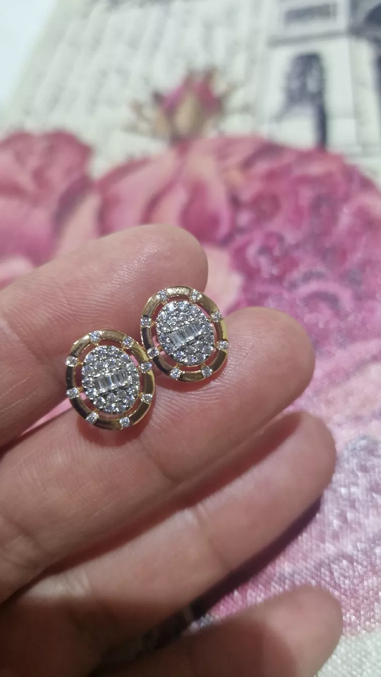 Ohrringe & -stecker: Earrings  – Neu und originalverpackt aus Château-d'Oex von mgj_9559