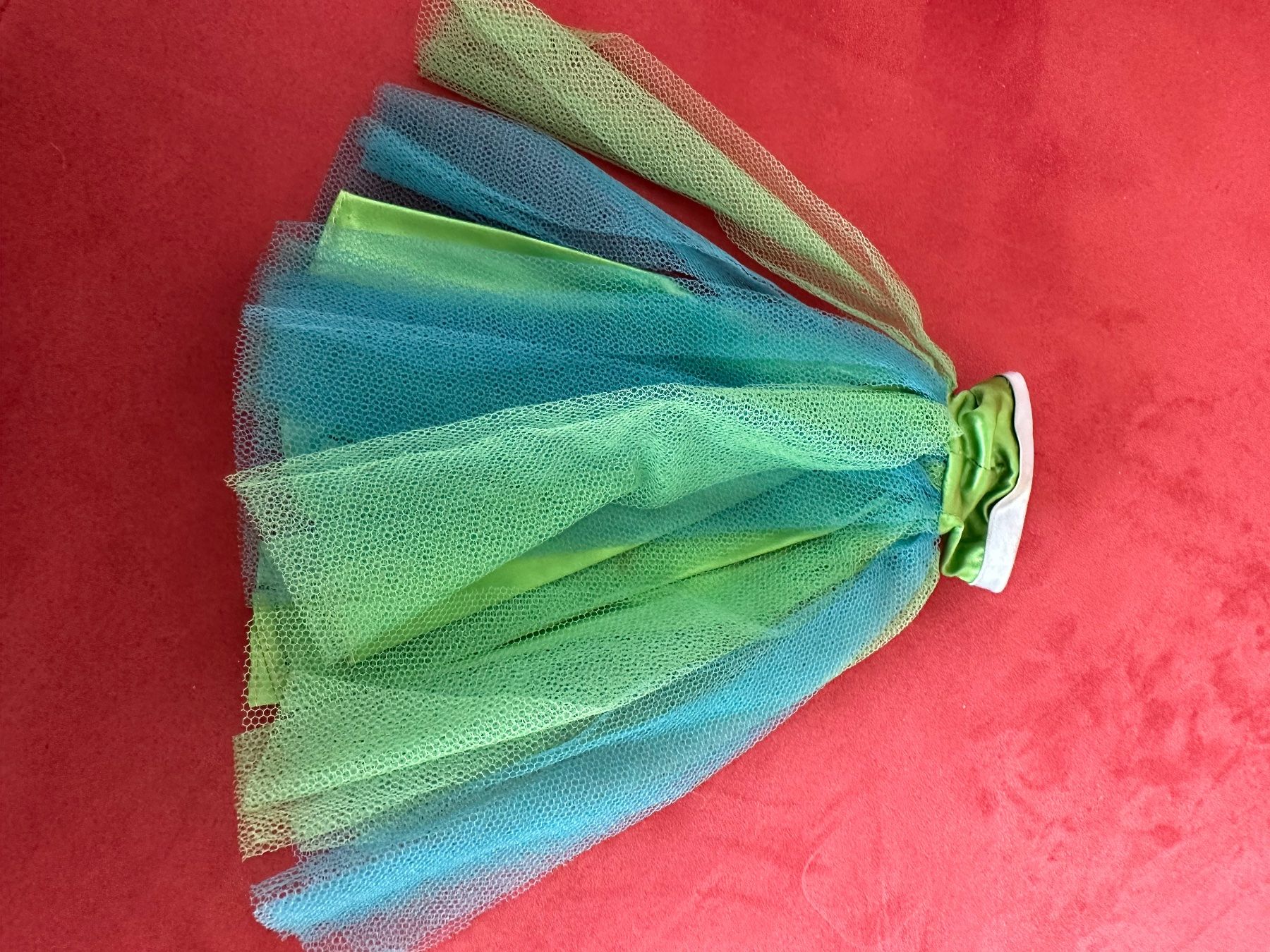 Puppen: Barbie Kleid vintage – Gebraucht aus Herbriggen von Sehrazade