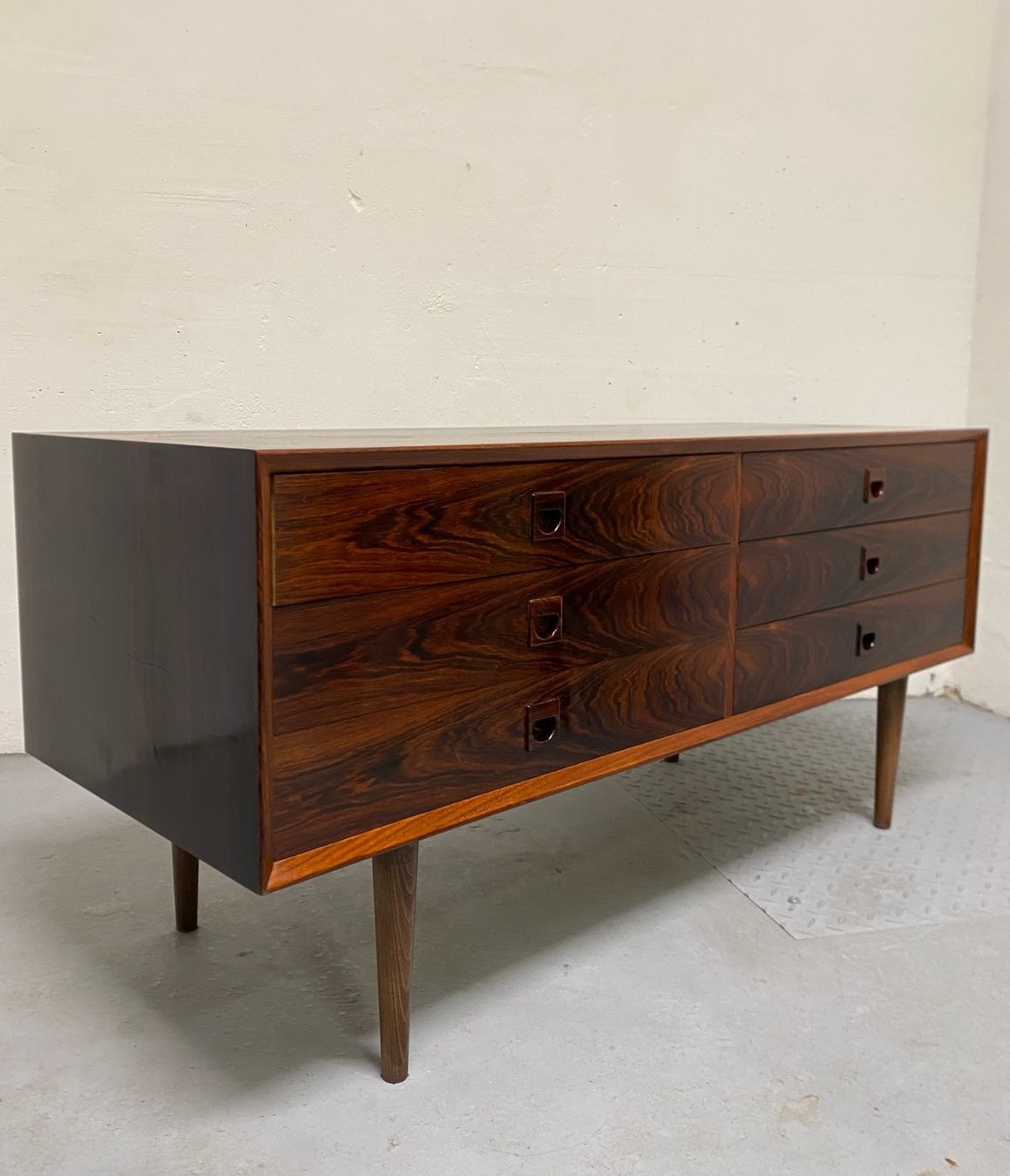 Cassettiere: Palisander Sideboard Kommode Brouer MidCentury Denmark – Usato da Basel venduto da MidMod20C 2
