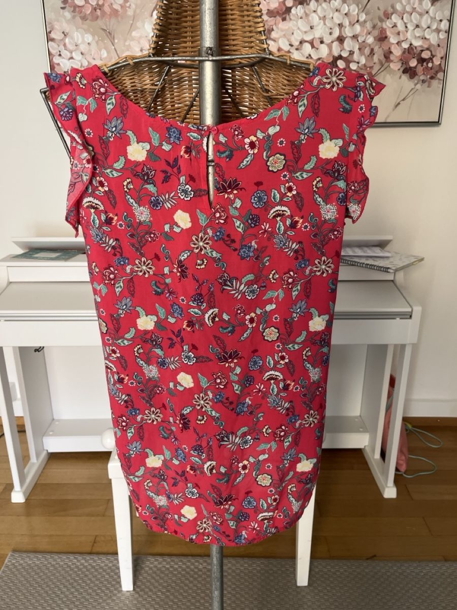 Blusen: Bluse rot, Blumenmuster, Multiblue, 36/38 – Gebraucht aus Solothurn von Bobesch08 3